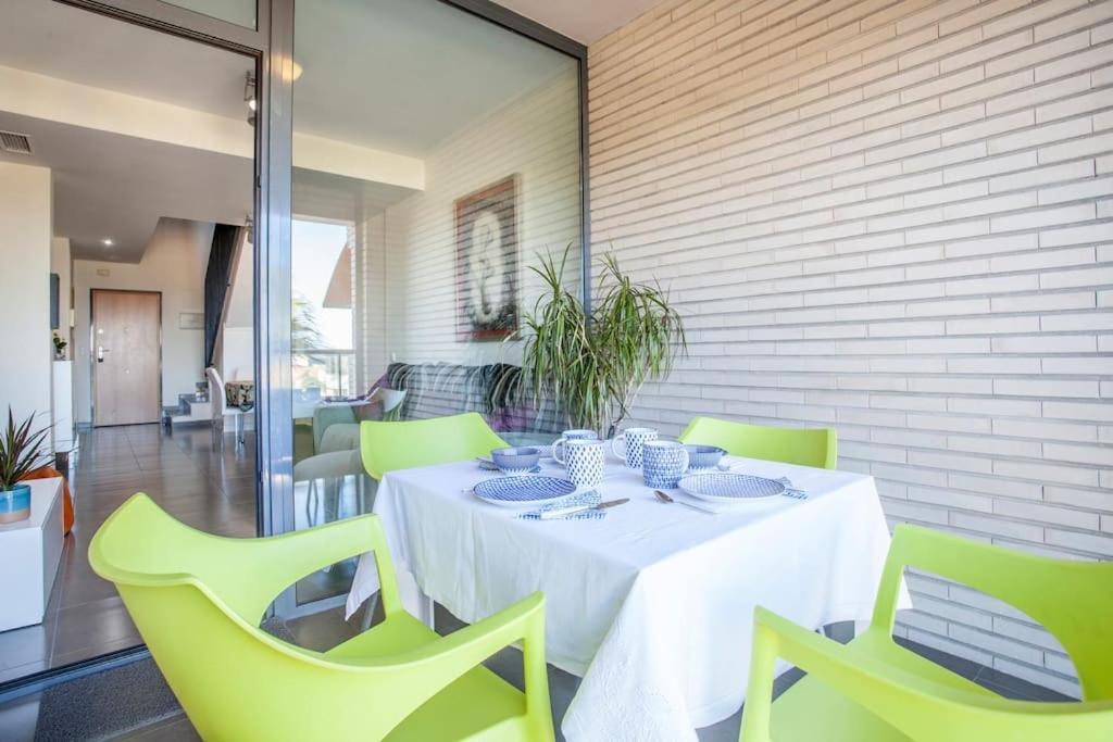 Confortable Beach Appartment With Views To The Sea Puçol Exteriör bild